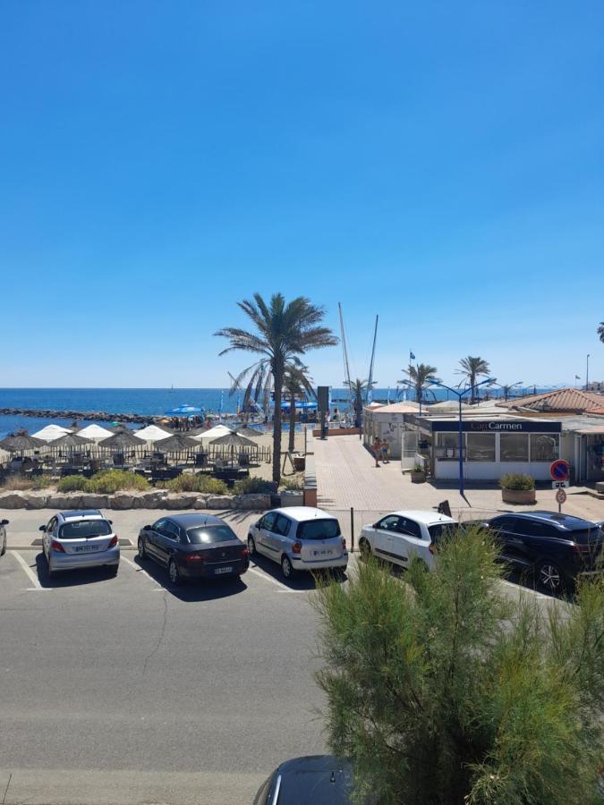 Les Pieds Dans L'eau Homestay Sainte-Marie-la-Mer